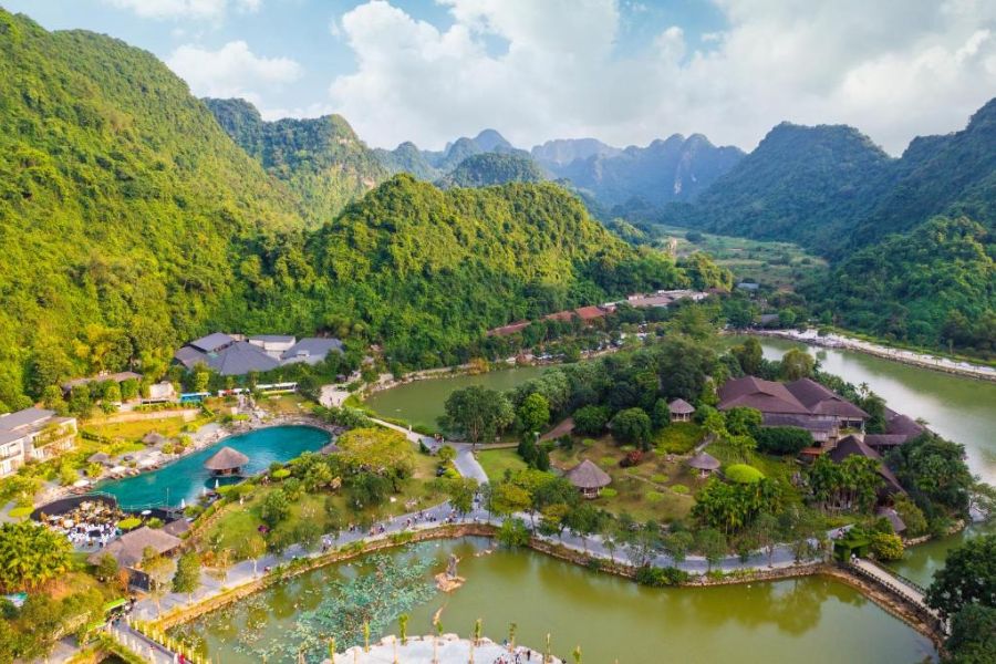 overview of thung nham bird park