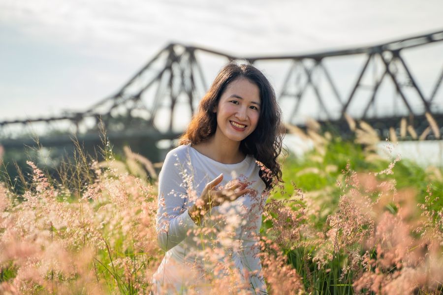 take photo on The Red River Flower Garden