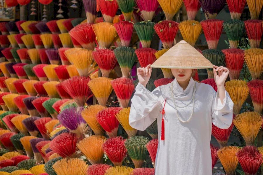 taking photo with Traditional costume in Thuy Xuan Incense Village