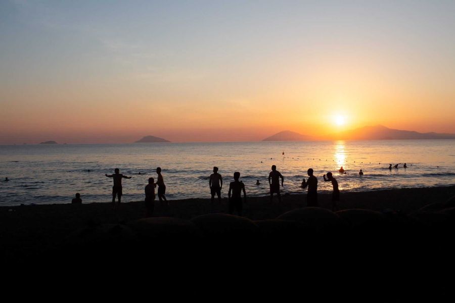 Joining Fun Beach Activities in an bang beach