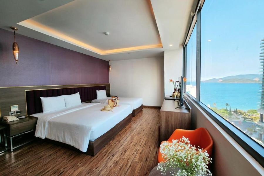 V Hotel Nha Trang (4★)