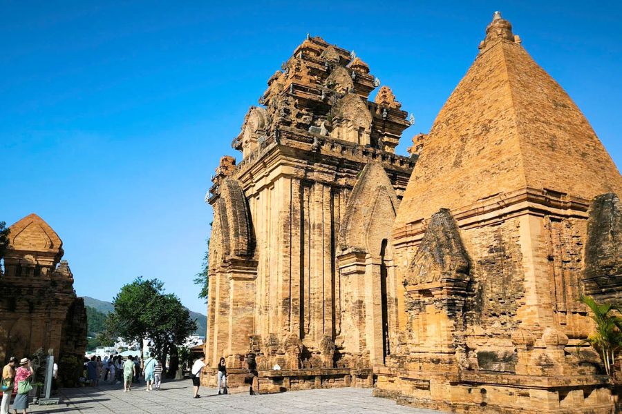 Visit Po Nagar Cham Towers