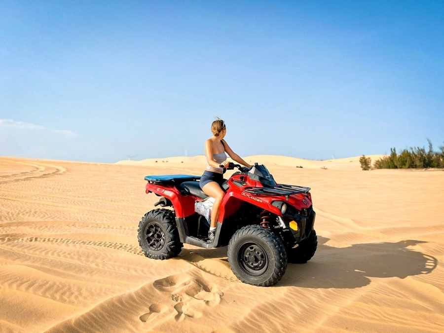 ATV Or Jeep Ride On The Dunes