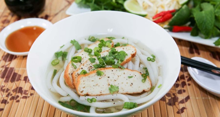 Banh Canh Cha Ca (Fish Cake Thick Noodles)
