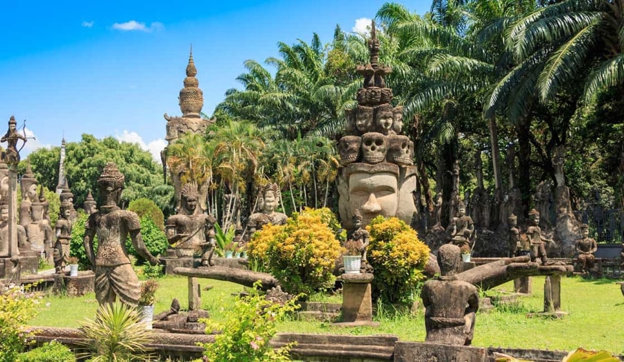 Buddhist and Hindu mythological themes abound in Xieng Khuan