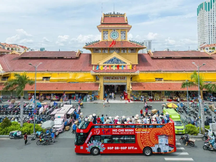Get Chinatown Ho Chi Minh city by double-decker bus
