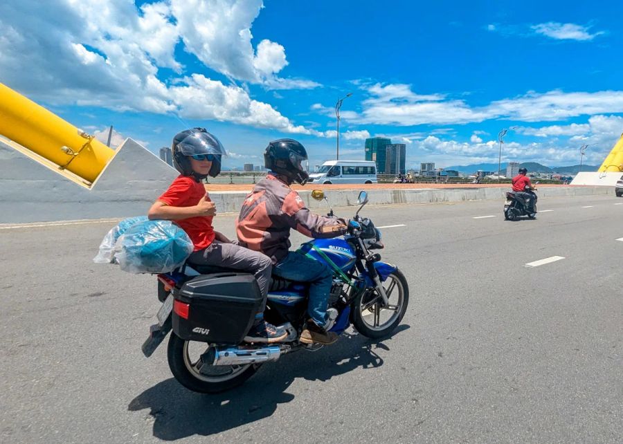 Hoi An to Da Nang by motorbike