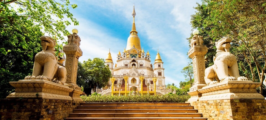 Enjoy Calm Spirituality At Buu Long Pagoda