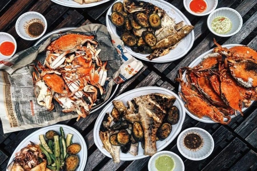 Enjoy Fresh Seafood By The Sea