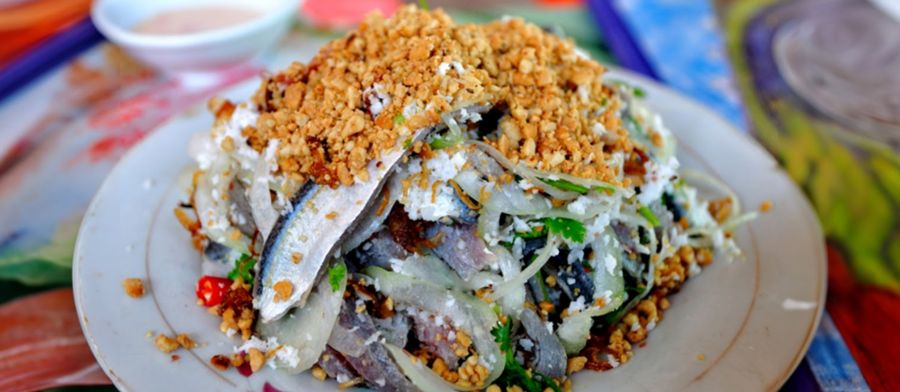 Goi Ca Trich (Vietnamese Raw Herring Salad)