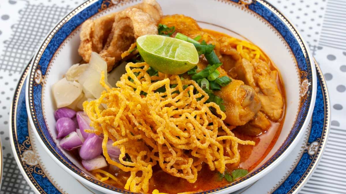 Khao Soi (Thai Curry Noodles)