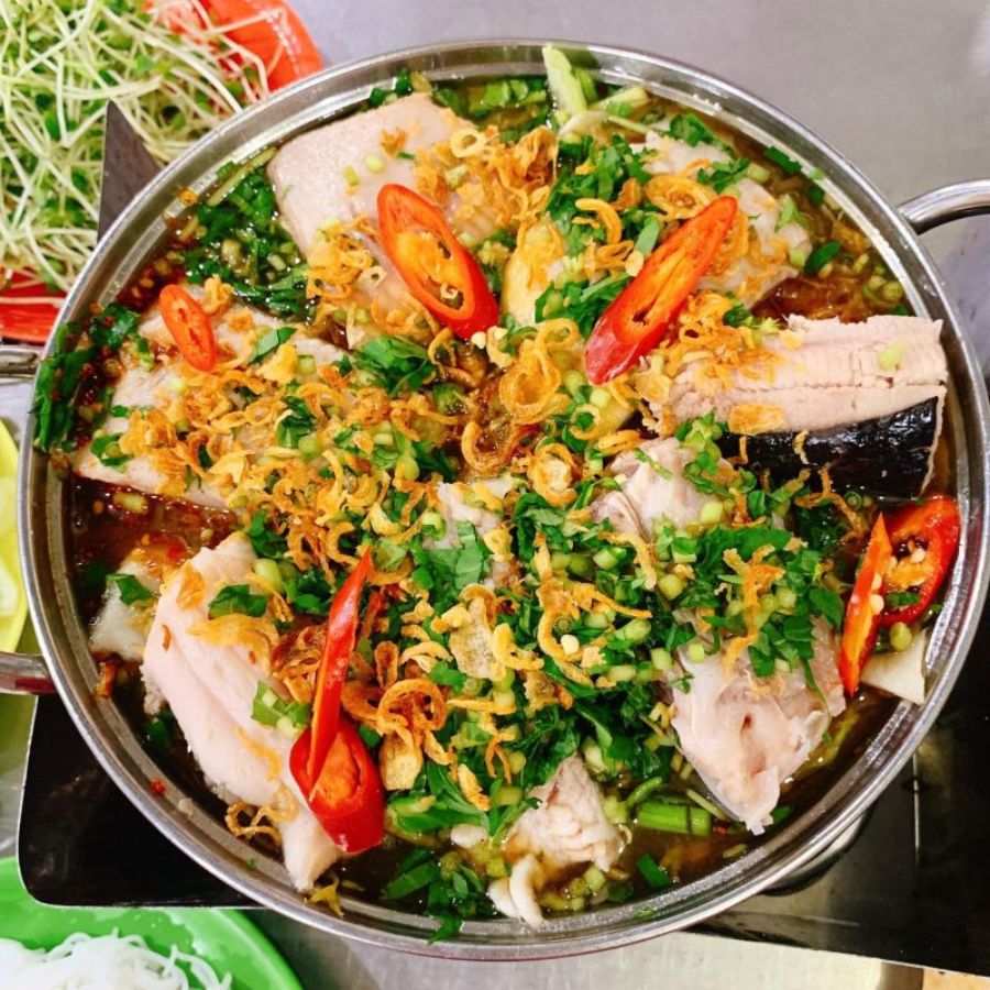 Lau Ca Duoi (Stingray Hotpot)