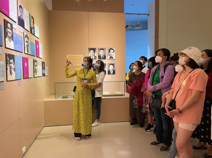 Listen To The Guides' Emotional Stories