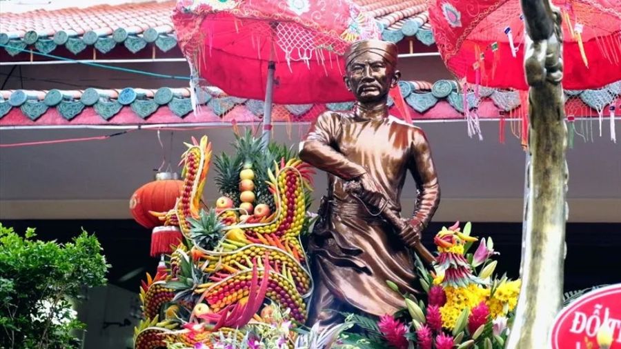 Nguyen Trung Truc Temple Festival