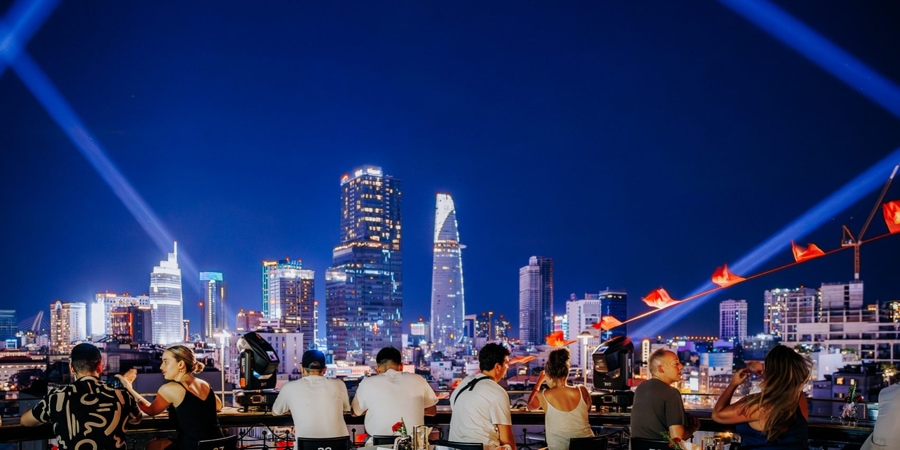 Rooftop Bar in Ho chi minh city