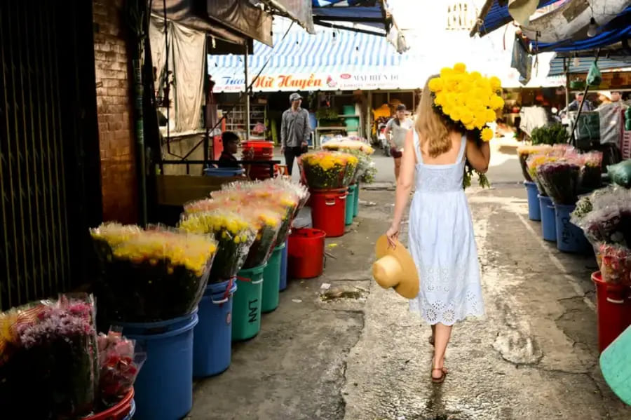 Take Photos Amidst The Flowery Scenery