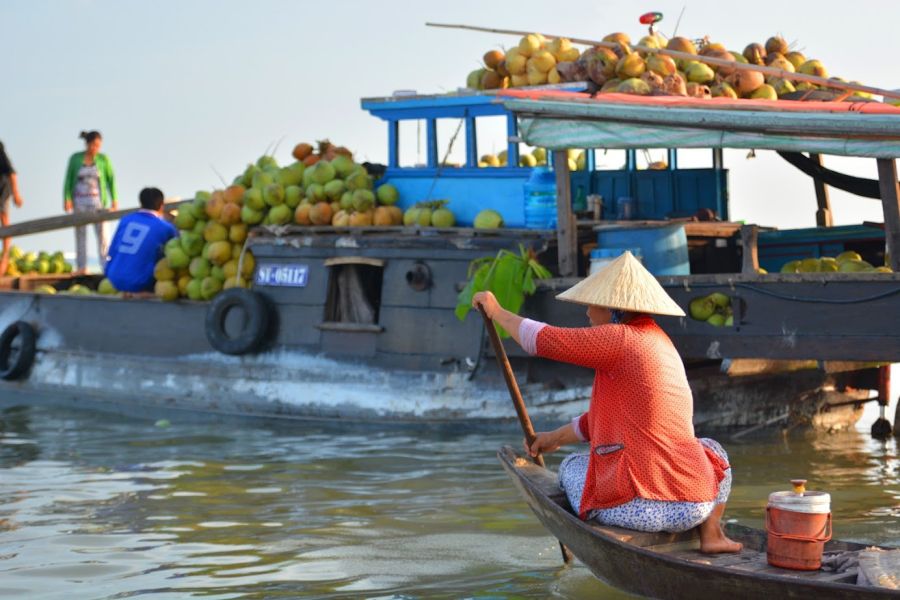 The Simple Life Of Local Traders