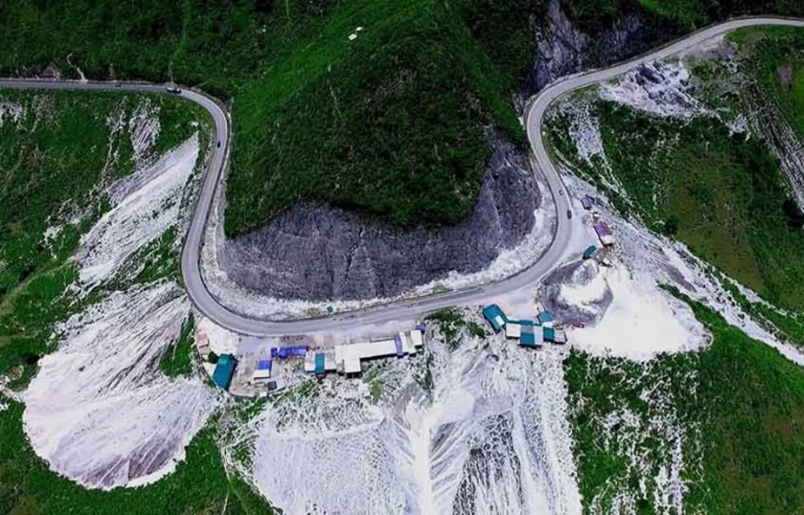 Thung Khe Pass in Mai Chau Valley