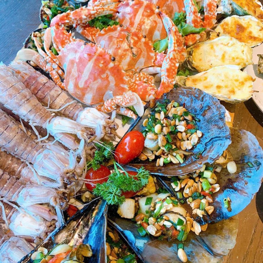 Trying The Best Local Seafood Dishes