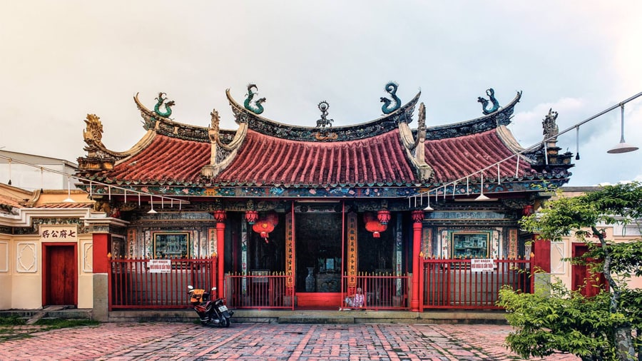 Unique Architecture Of Ong Pagoda