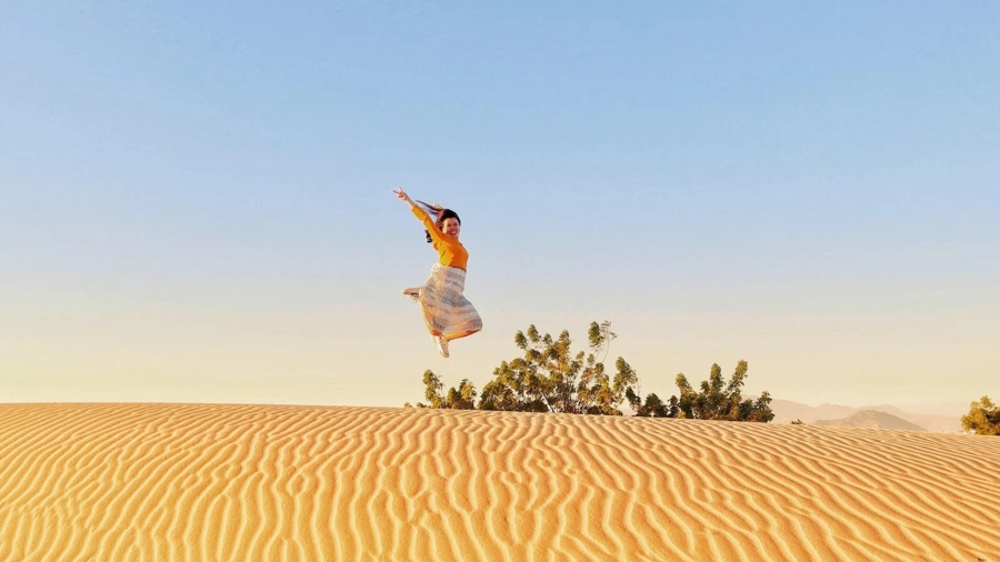 Unique Beauty Of White Sand Dunes