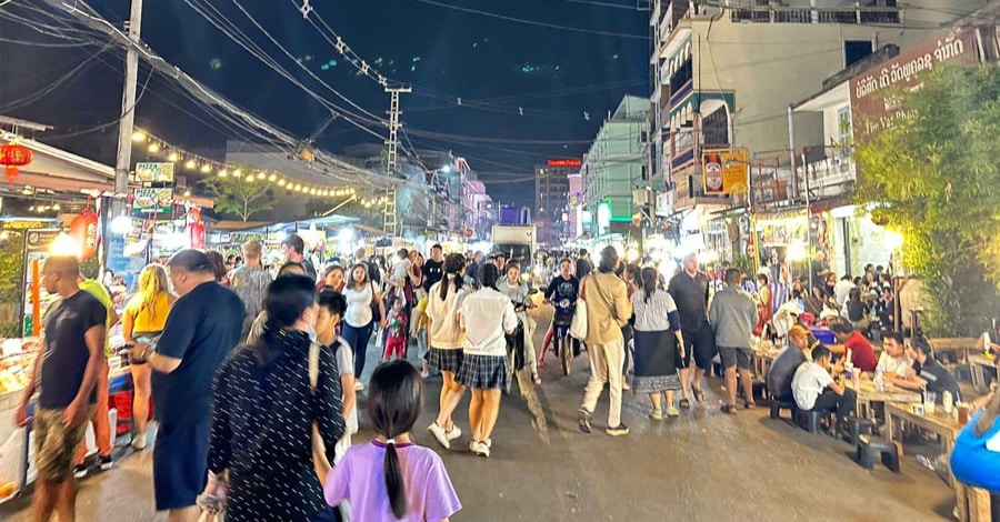 Wander Through Pakse Night Market