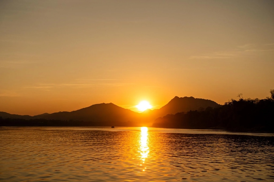 Watch The Sunset At The Mekong Riverside Promenade