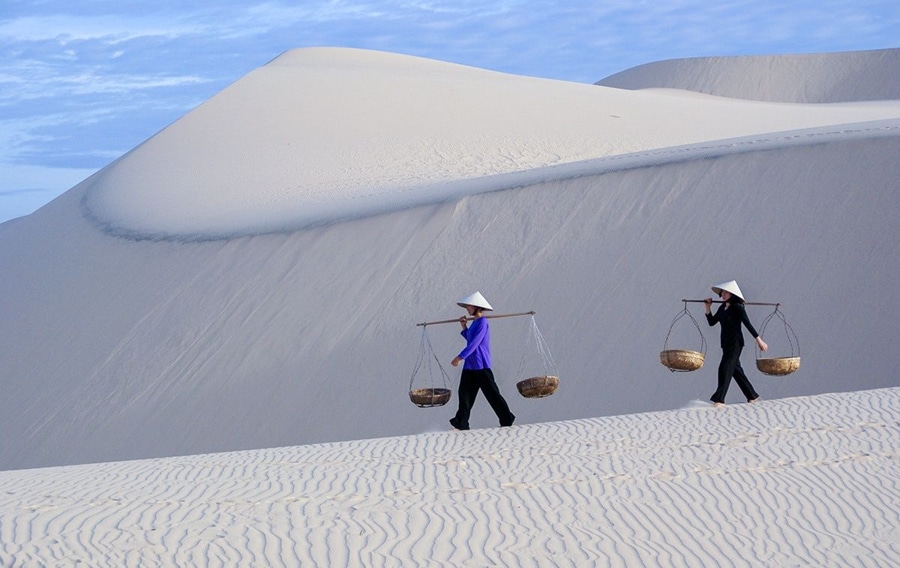 White Sand Dunes are a stunning natural wonder