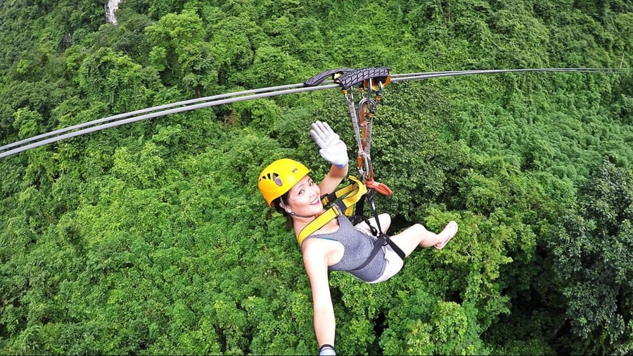Zipline in Vang Vieng