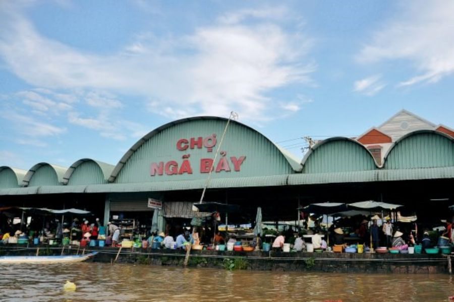 Nga Bay Floating Market 3