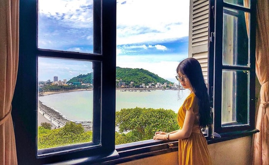 take photos in white palace