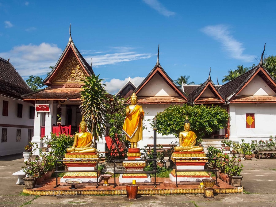 wat mai temple in luang prabang