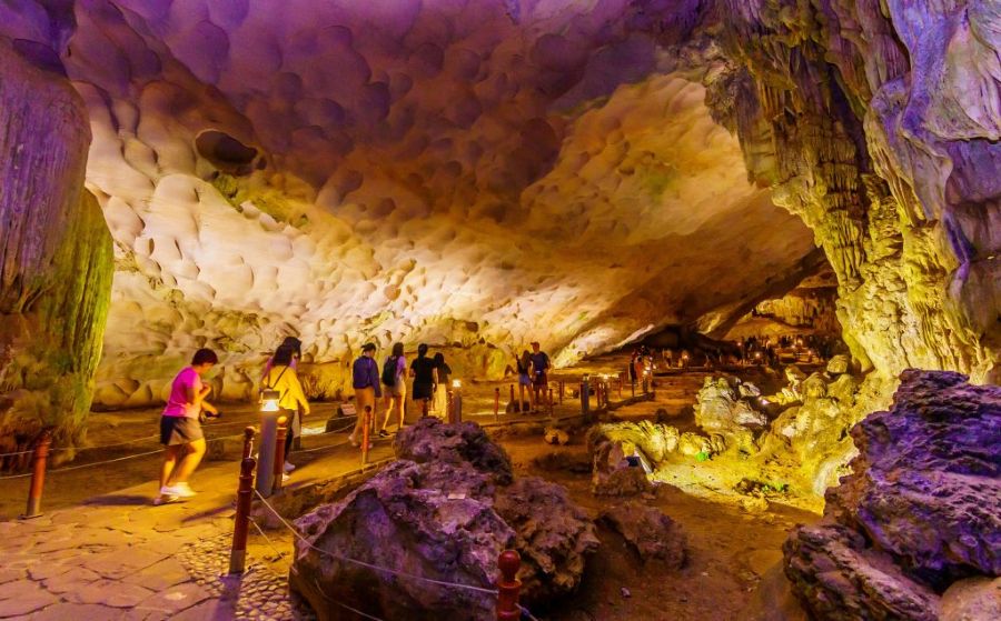Things To Know Before Traveling To Sung Sot Cave