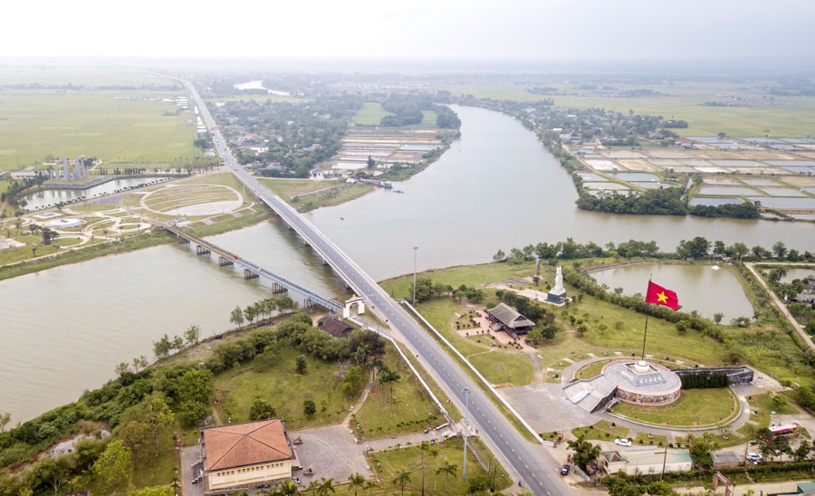 Ben Hai River passes peacefully through central Quang Tri
