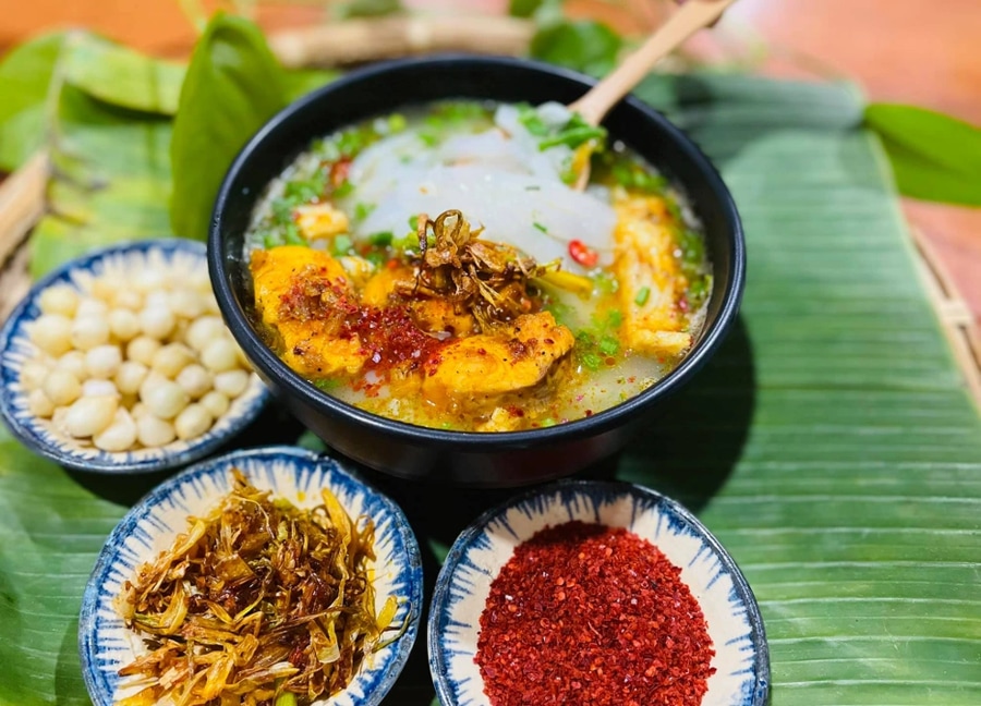 Chao Bot Hai Lang (Hai Lang Rice Flour Porridge)