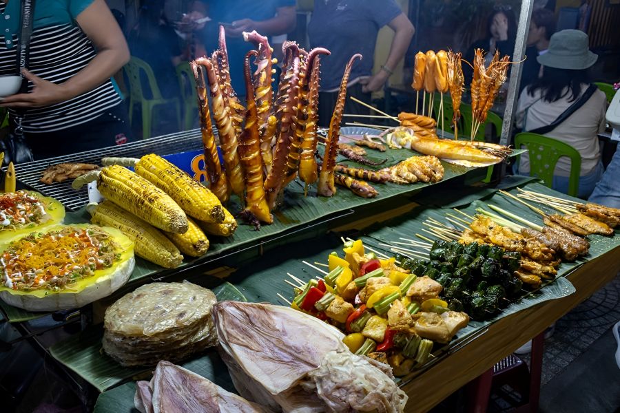 Culinary Zone Of Hoa Lu Old Town