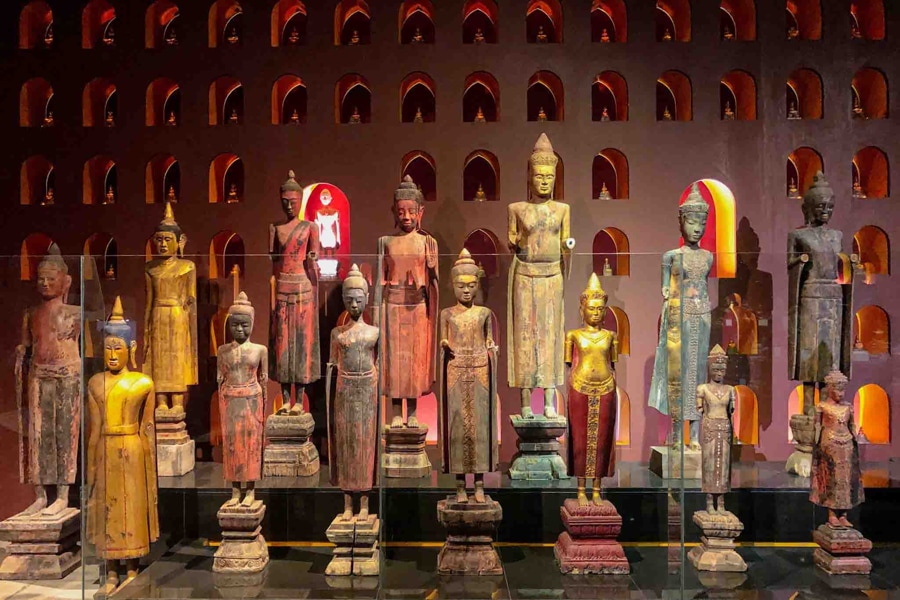 Exploring The Gallery Of 1,000 Buddha Images