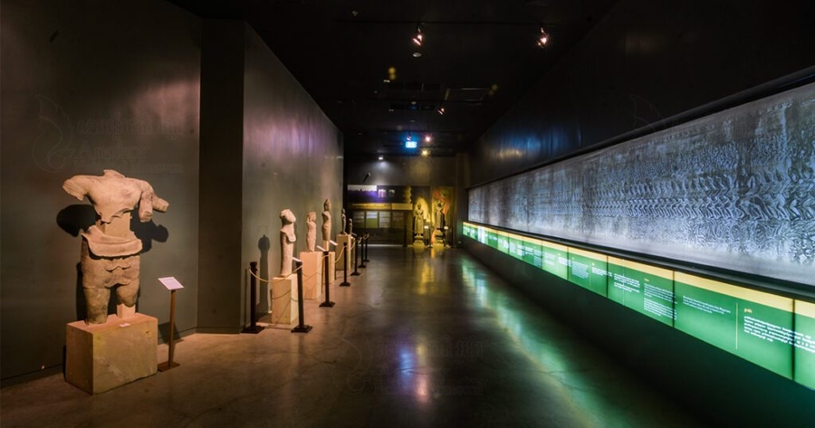 Gallery D, the Angkor Wat Gallery