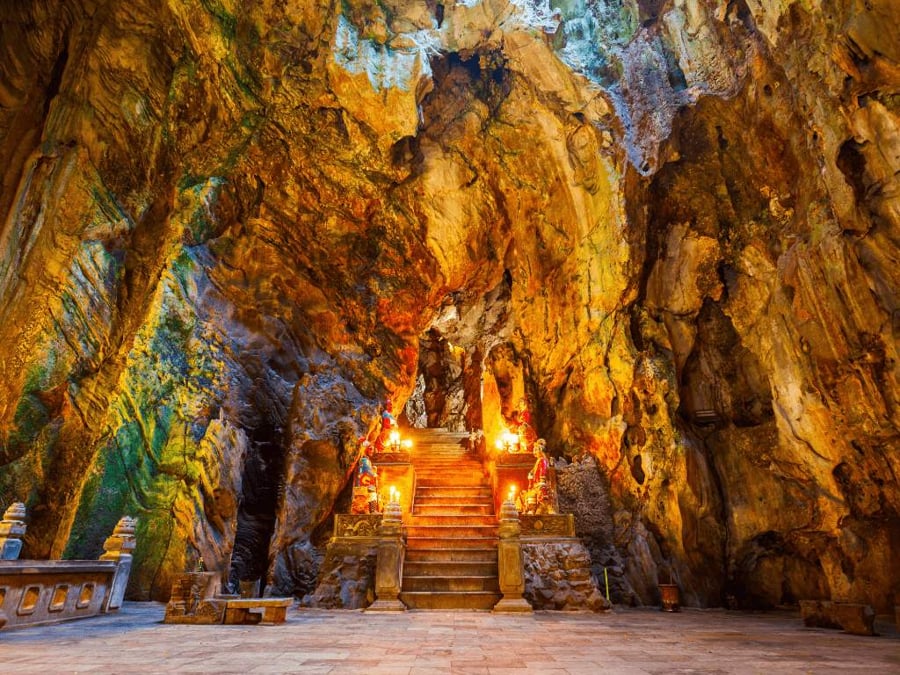 Huyen Khong Cave has also played a role in local cultural and spiritual life