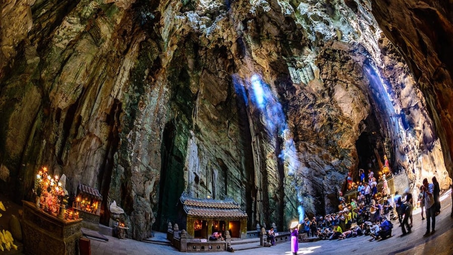 Huyen Khong Cave is a sacred cave