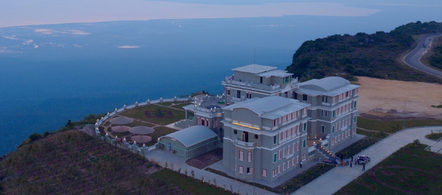 Le Bokor Palace Hotel Grounds