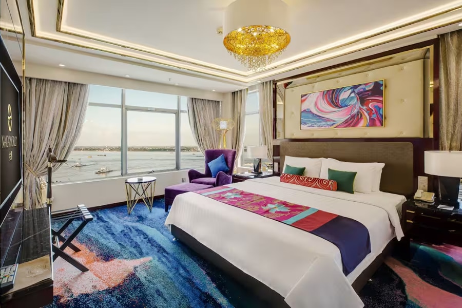 NagaWorld Hotel & Entertainment Complex