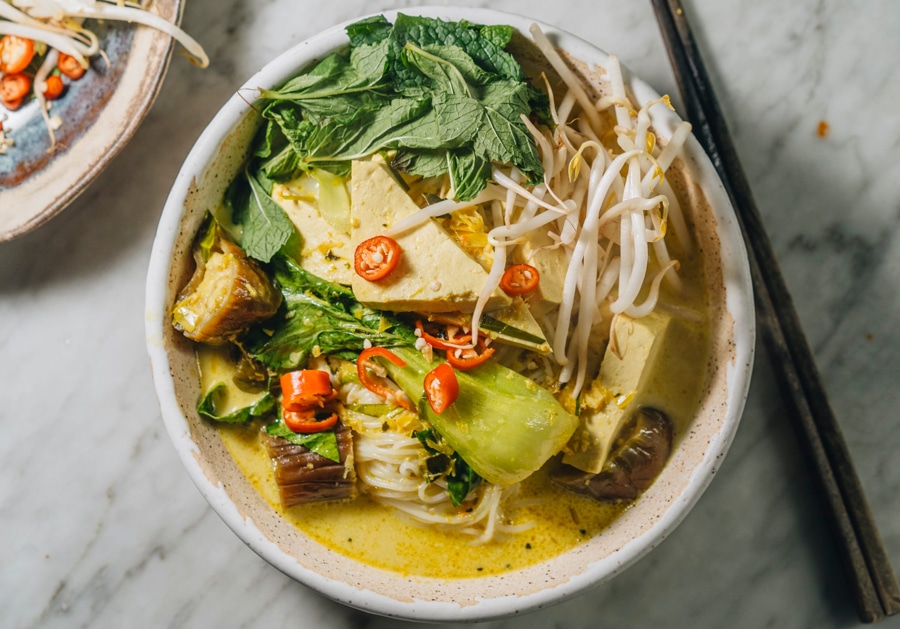 Nom Banh Chok (Khmer Fish Curry Noodles)