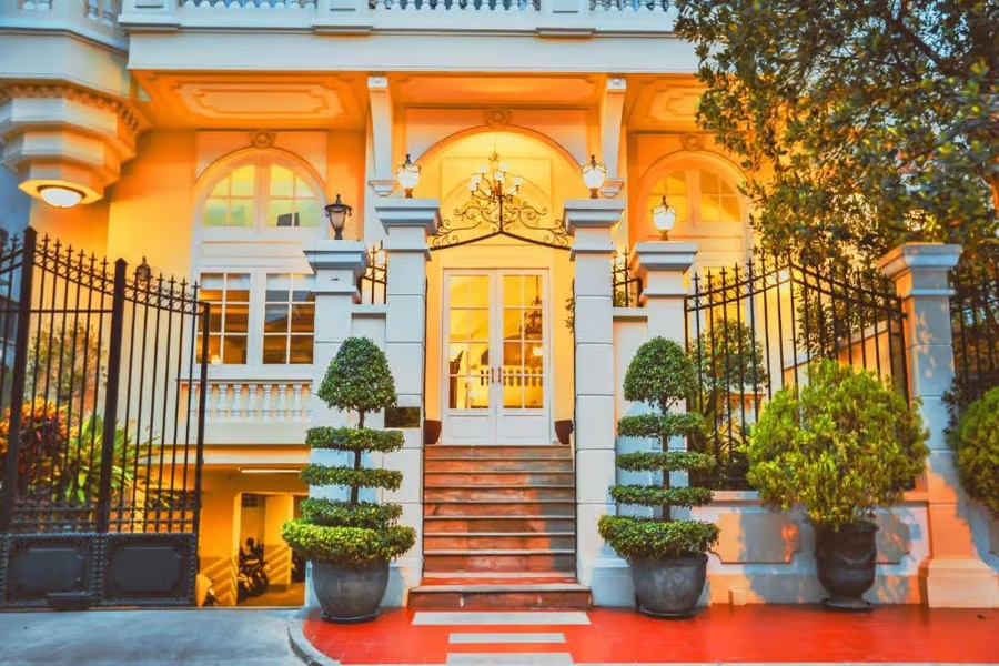 Palace Gate Hotel & Resort