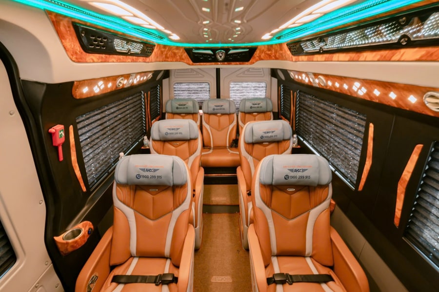 Phnom Penh to Mondulkiri by minivans