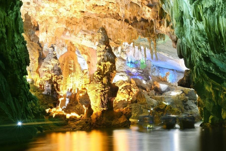 Phong nha cave