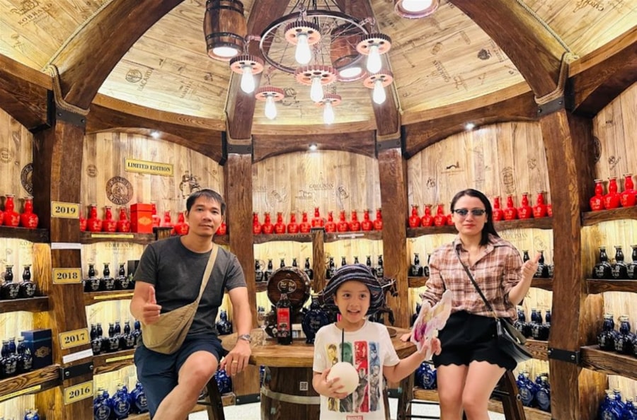 Sim-Based Product Display Zone