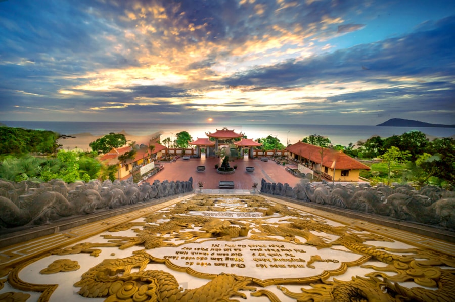 Stone Stairways to the Sea