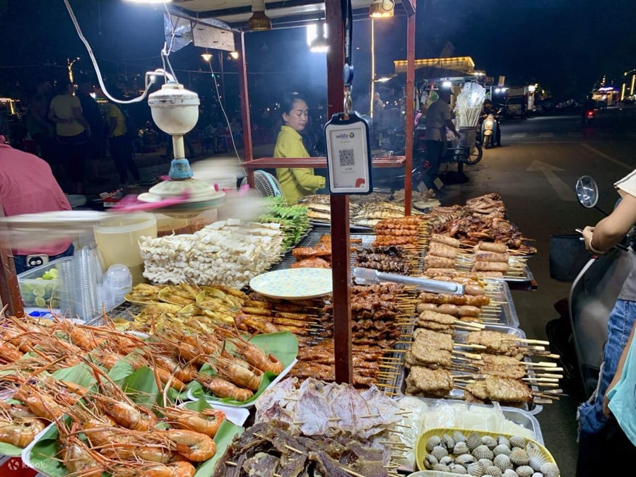 Street food in Siem Reap Pub Street