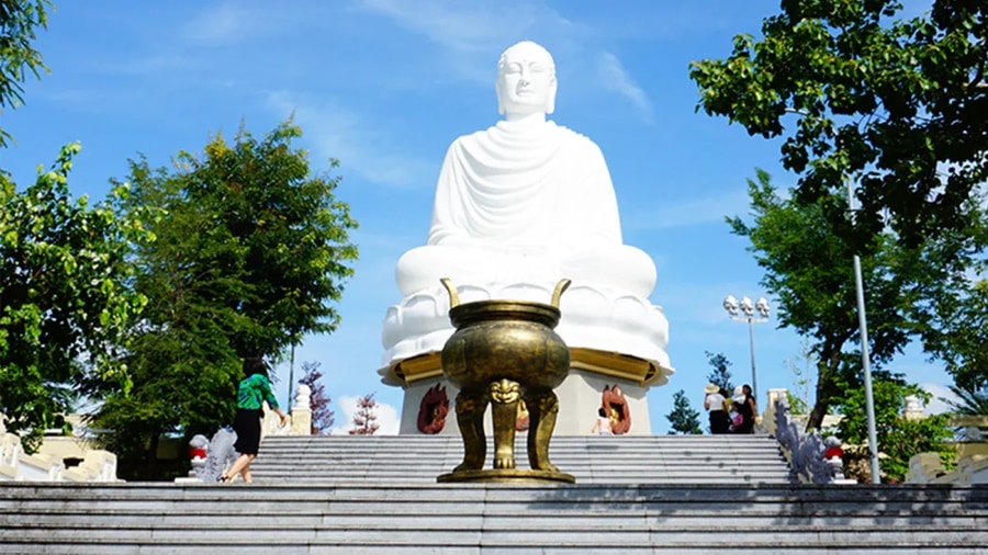 The Giant White Buddha